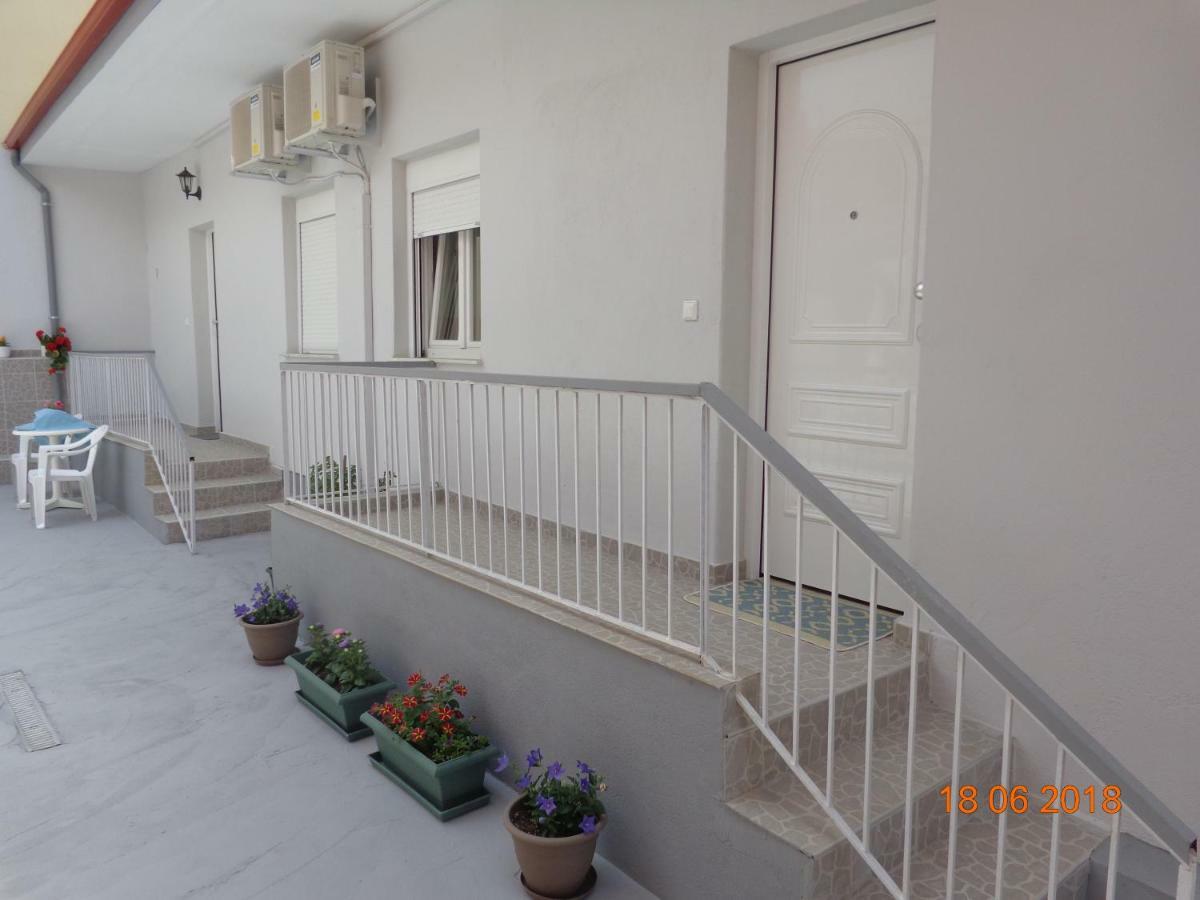 Roses Studios Nea Moudania Ngoại thất bức ảnh
